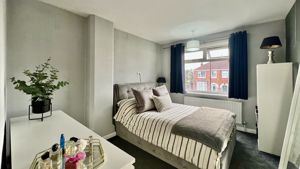 Photo 7- click for photo gallery